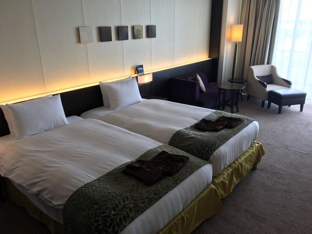 Urayasu Spa & Hotel Maihama Eurasia מראה חיצוני תמונה