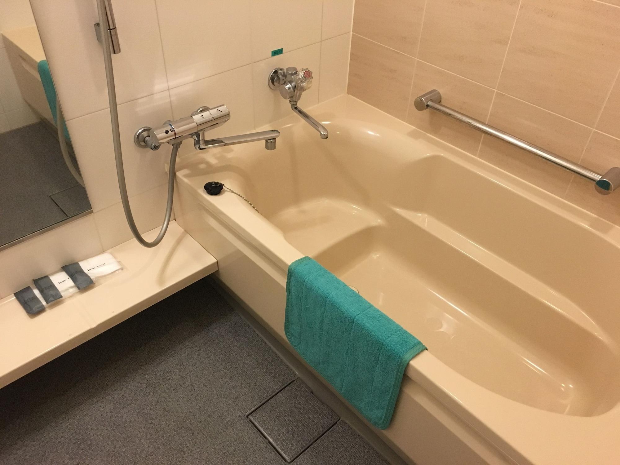 Urayasu Spa & Hotel Maihama Eurasia מראה חיצוני תמונה