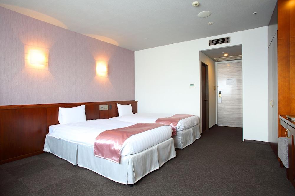 Urayasu Spa & Hotel Maihama Eurasia מראה חיצוני תמונה