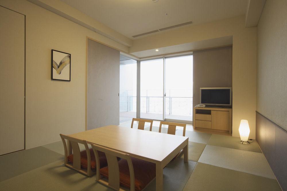 Urayasu Spa & Hotel Maihama Eurasia מראה חיצוני תמונה