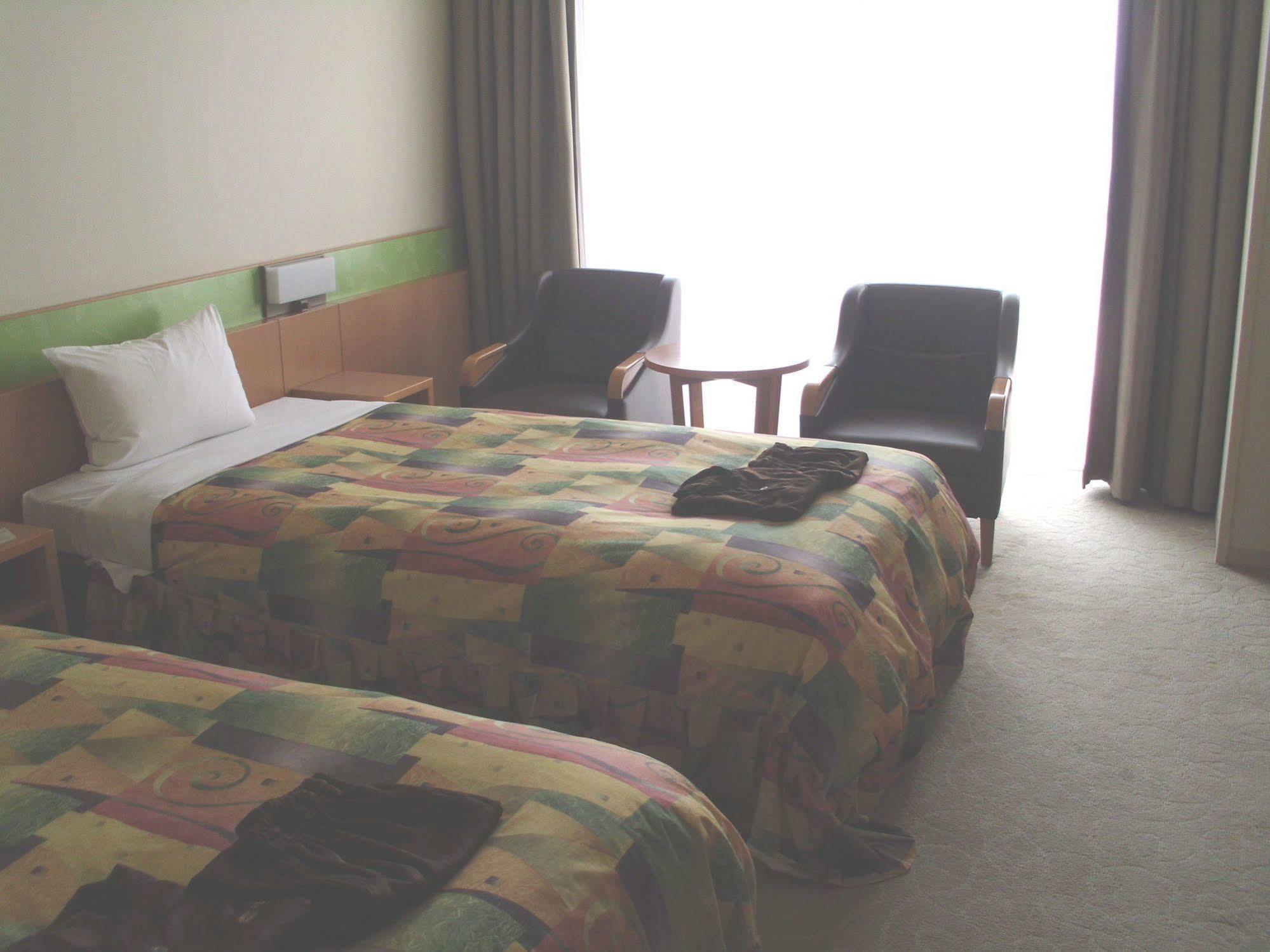 Urayasu Spa & Hotel Maihama Eurasia מראה חיצוני תמונה