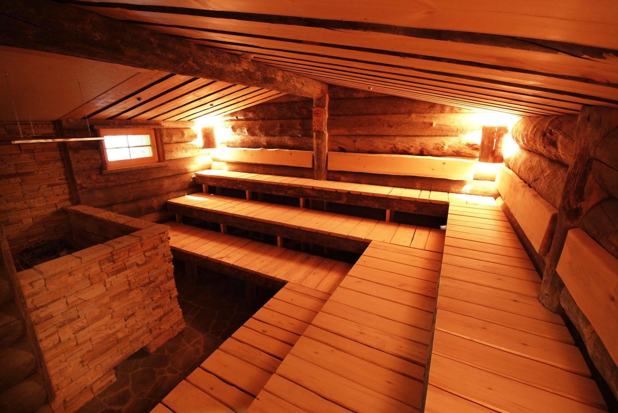 Urayasu Spa & Hotel Maihama Eurasia מראה חיצוני תמונה